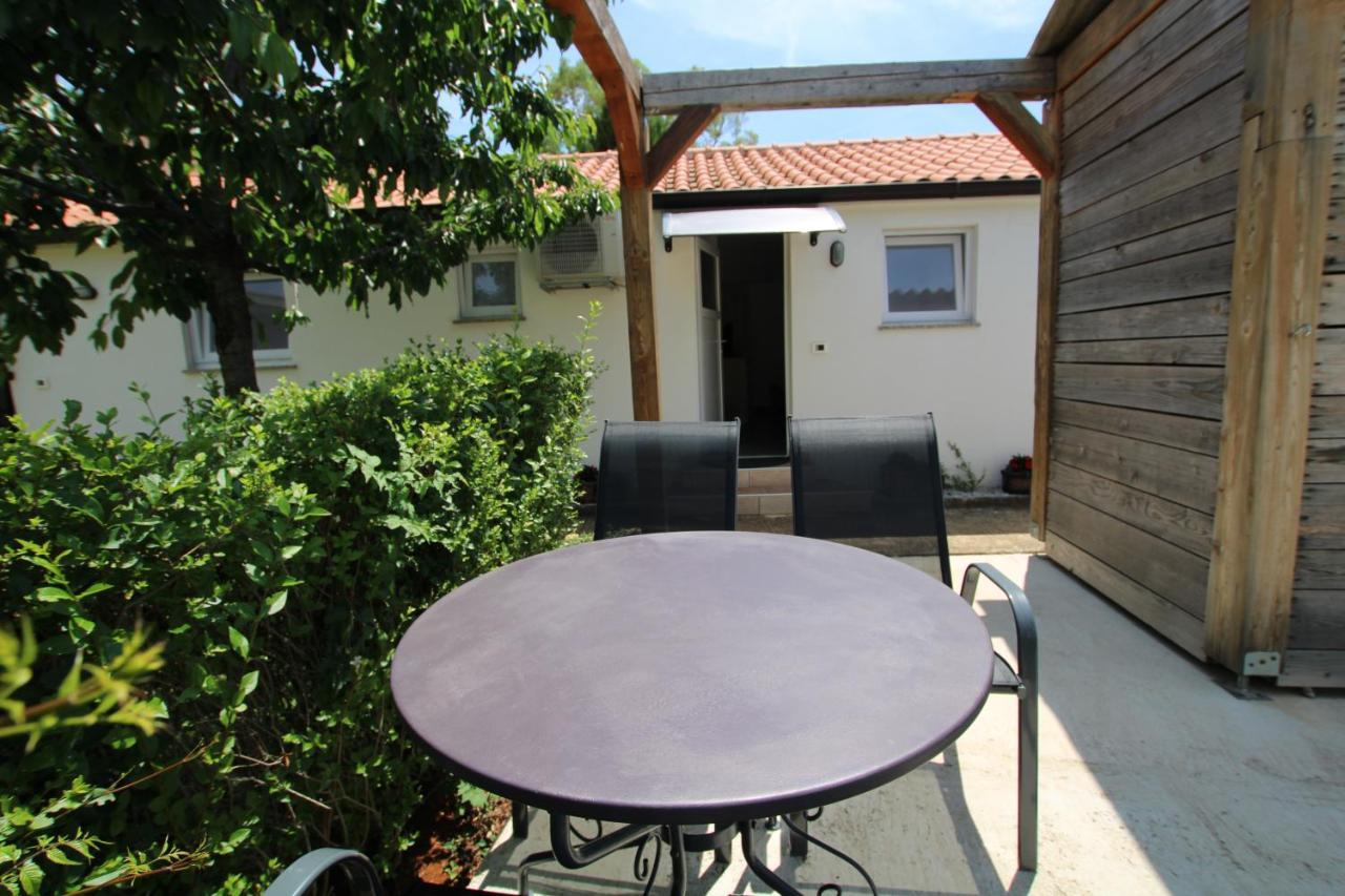 Labinci Apartments Green Garden מראה חיצוני תמונה