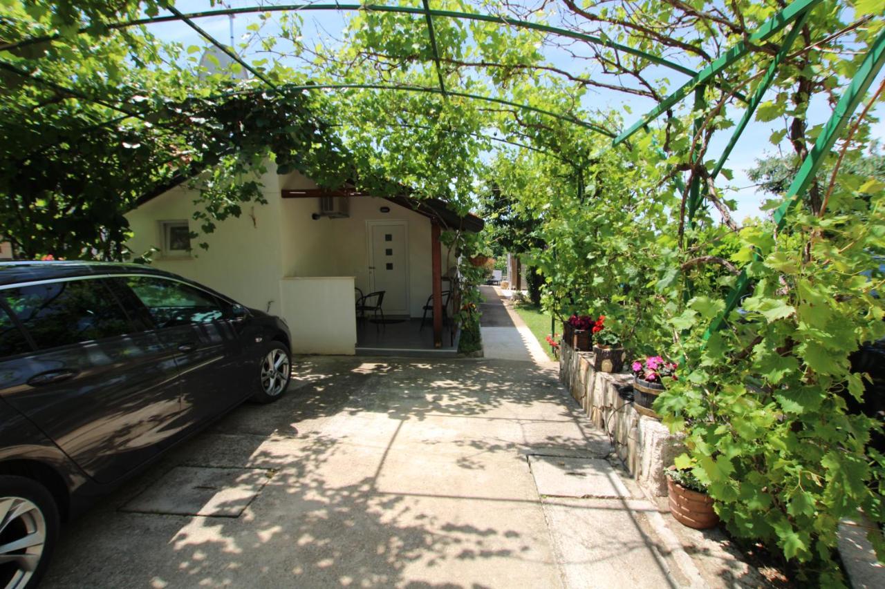 Labinci Apartments Green Garden מראה חיצוני תמונה